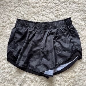 Athletic Works Gray And Black Elastic Shorts With Camo Print